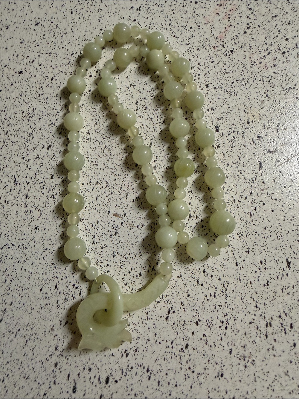 Vintage Chinese Nephrite Jade Hand Carved Dragon Head Clasp Beaded Necklace 24"